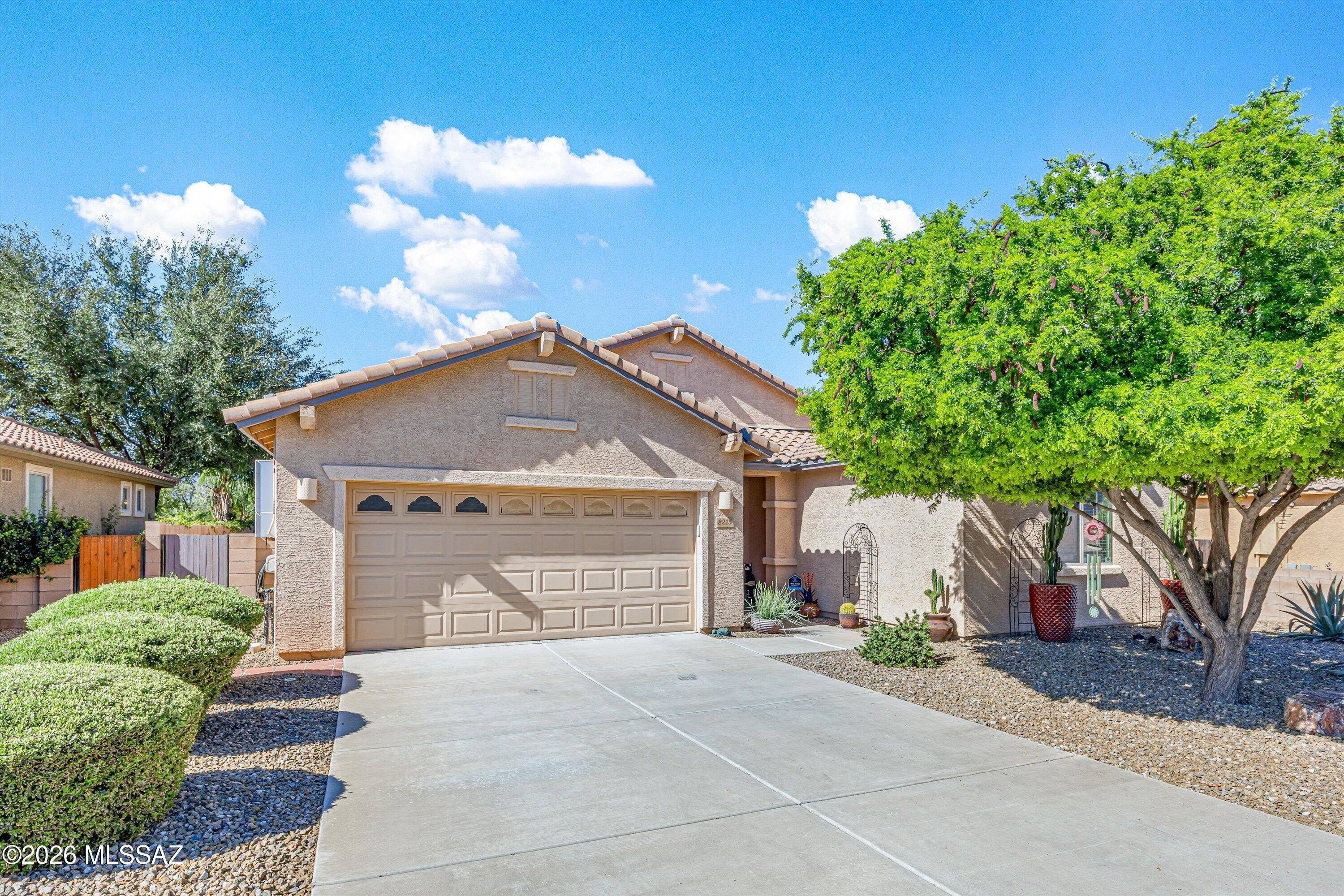 8215 N Willow View Drive