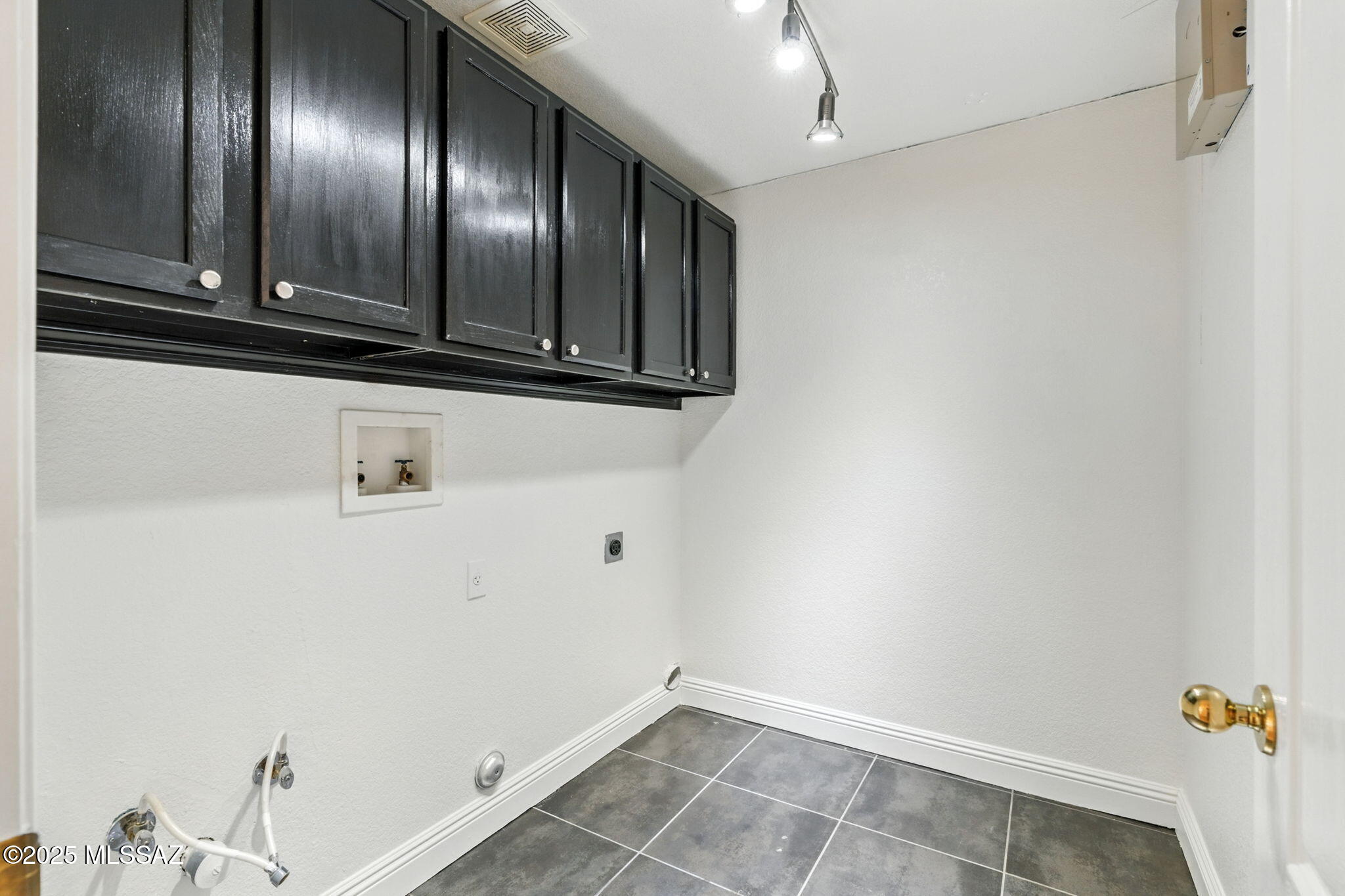 Silver Pass (1-276) - Residential