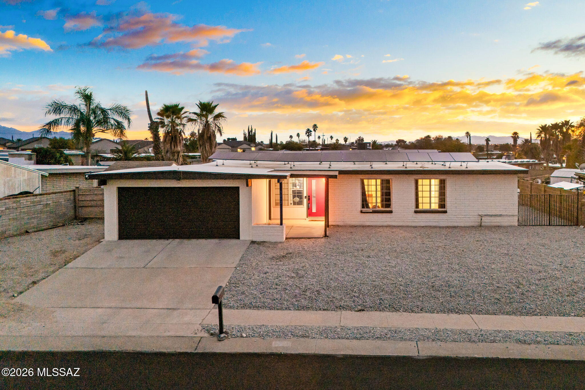3012 S Hoffman Lane