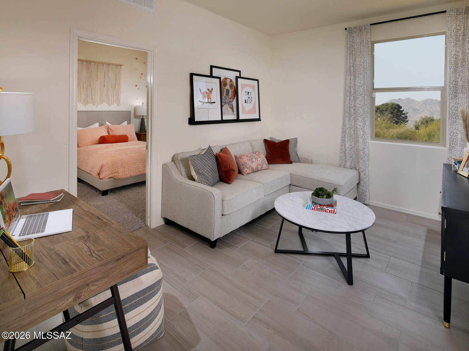 Entranda Del Toro - Residential