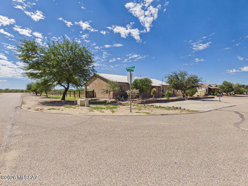16201 W Feral Road