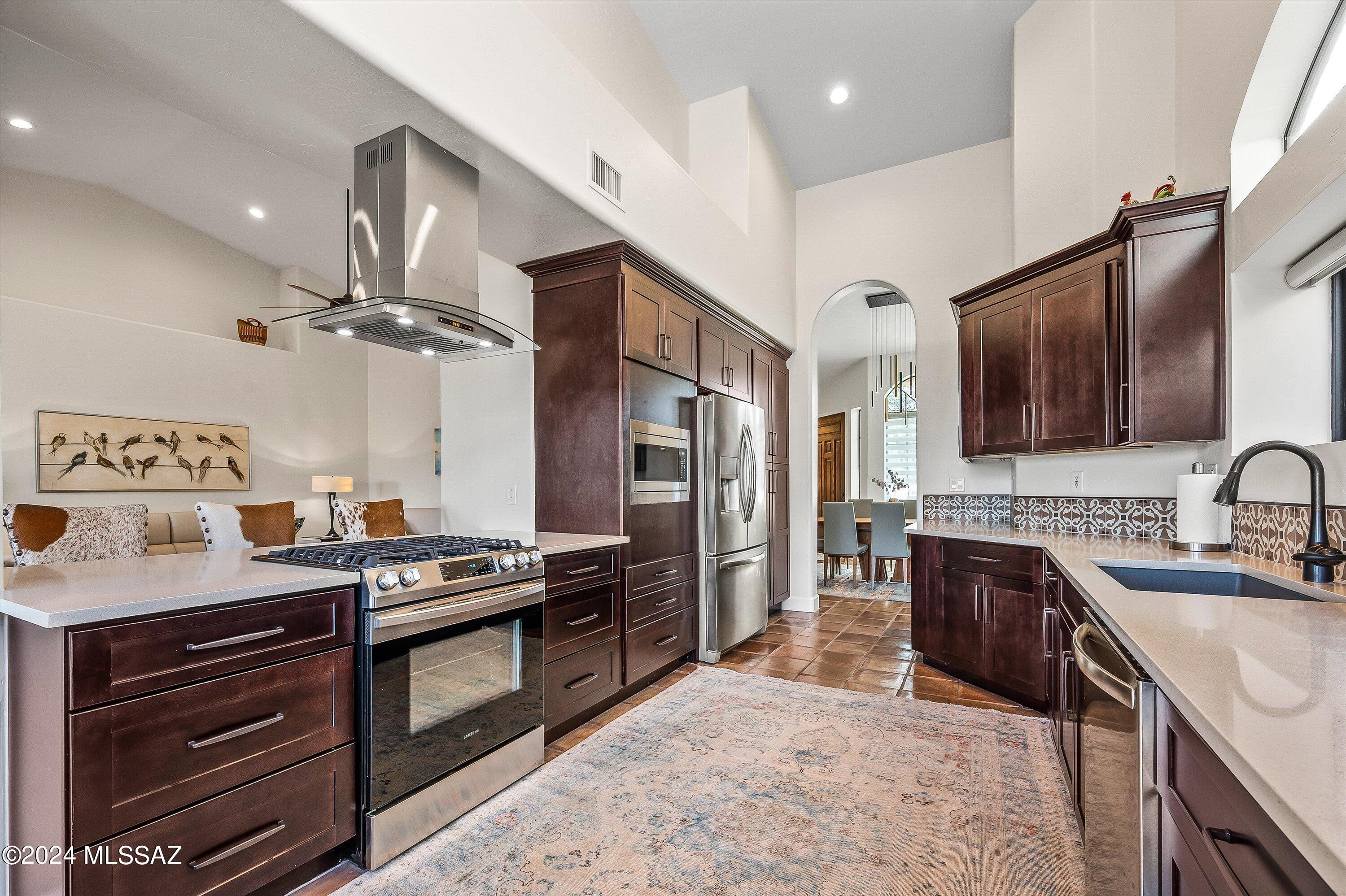 Ventana Canyon Golf Villas - Residential