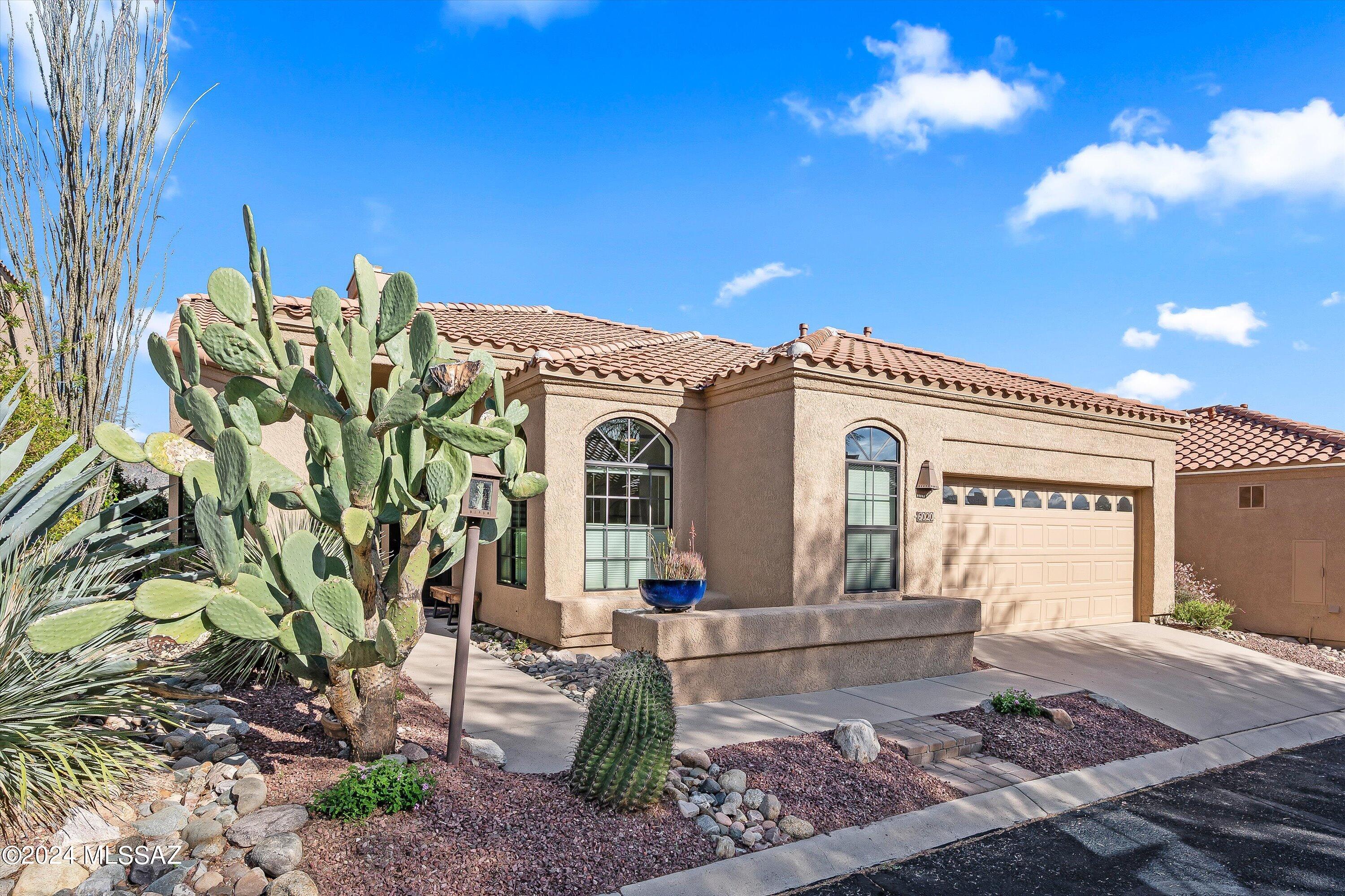 Ventana Canyon Golf Villas - Residential