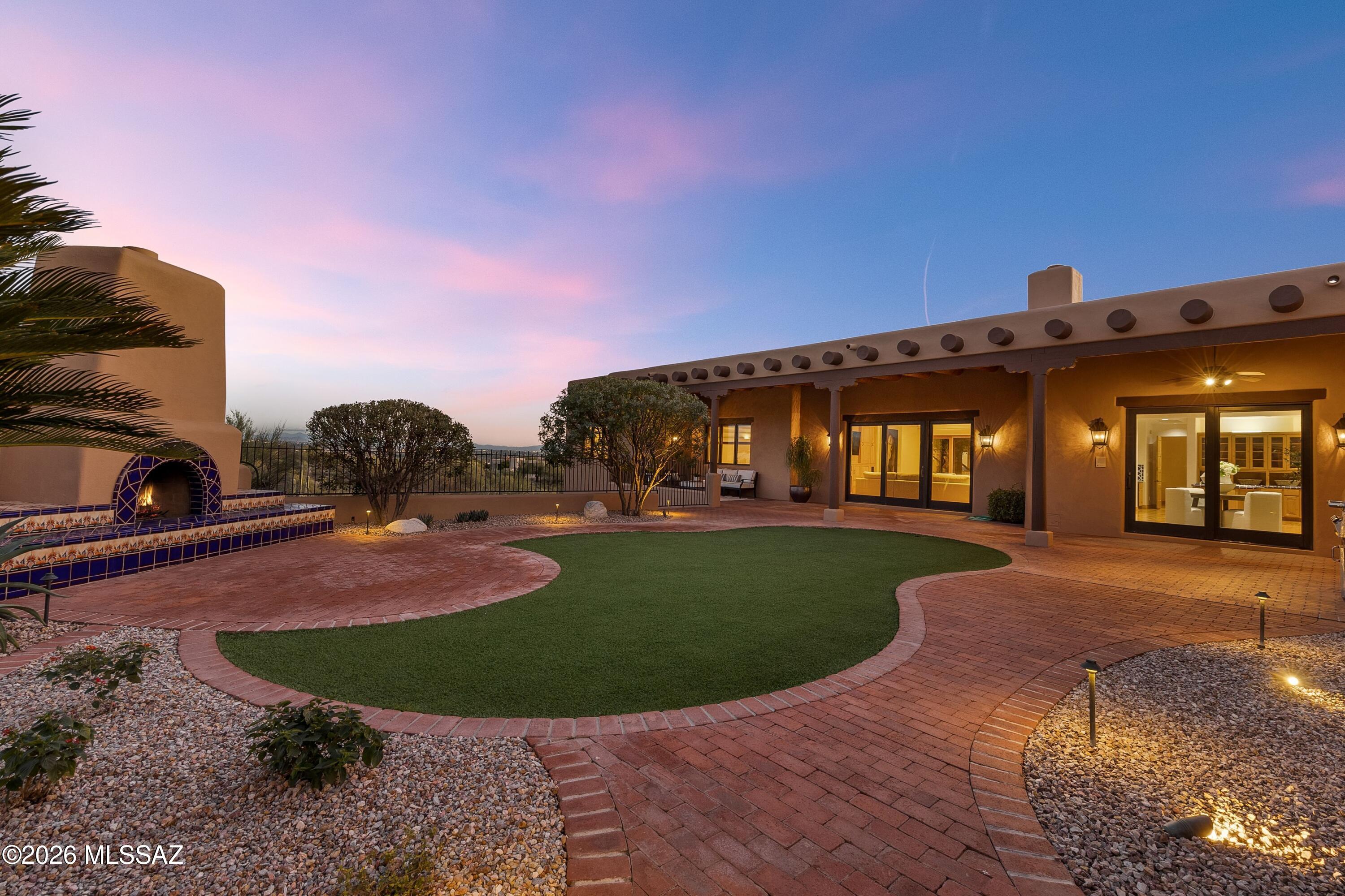 La Puerta On Hacienda Del Sol (1-10) - Residential