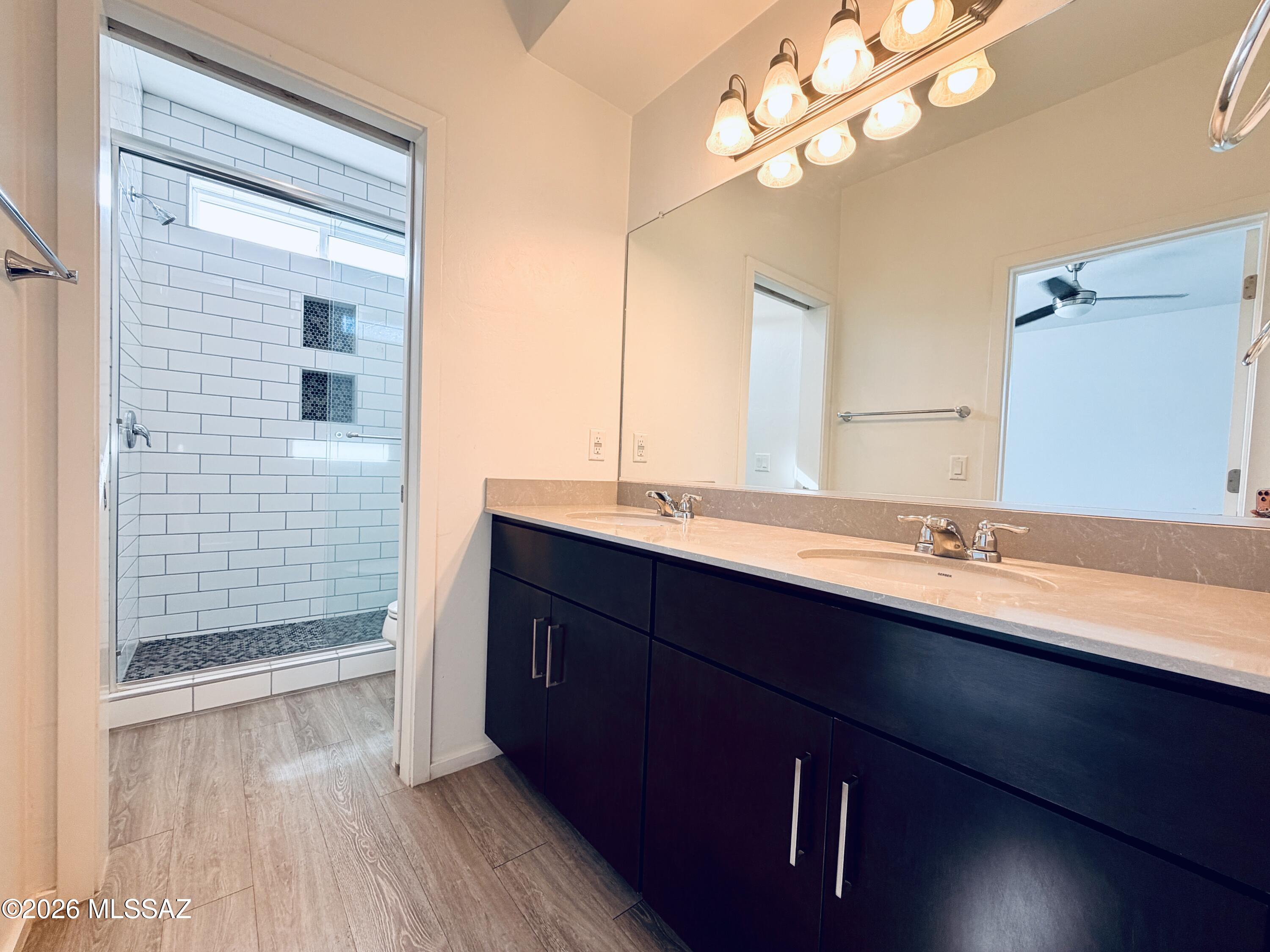 Camino Modern SQ20180120608 - Residential Lease