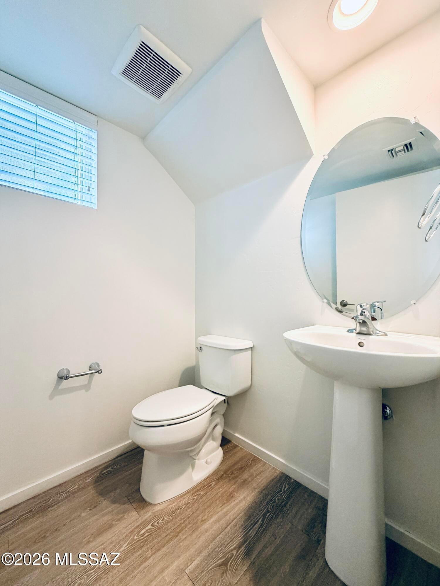 Camino Modern SQ20180120608 - Residential Lease