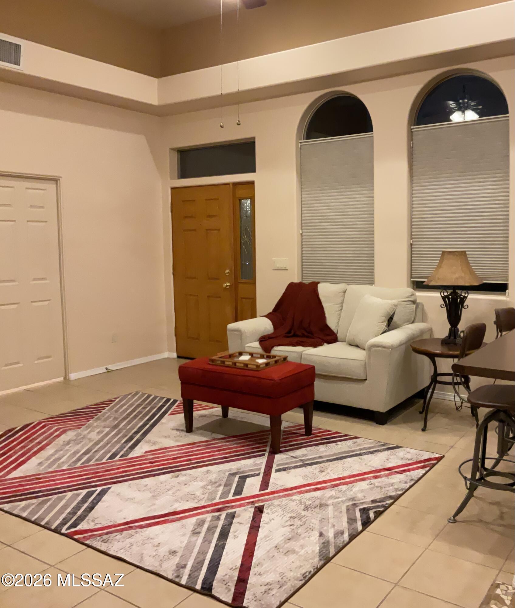 5702 W Treasure Cove Loop