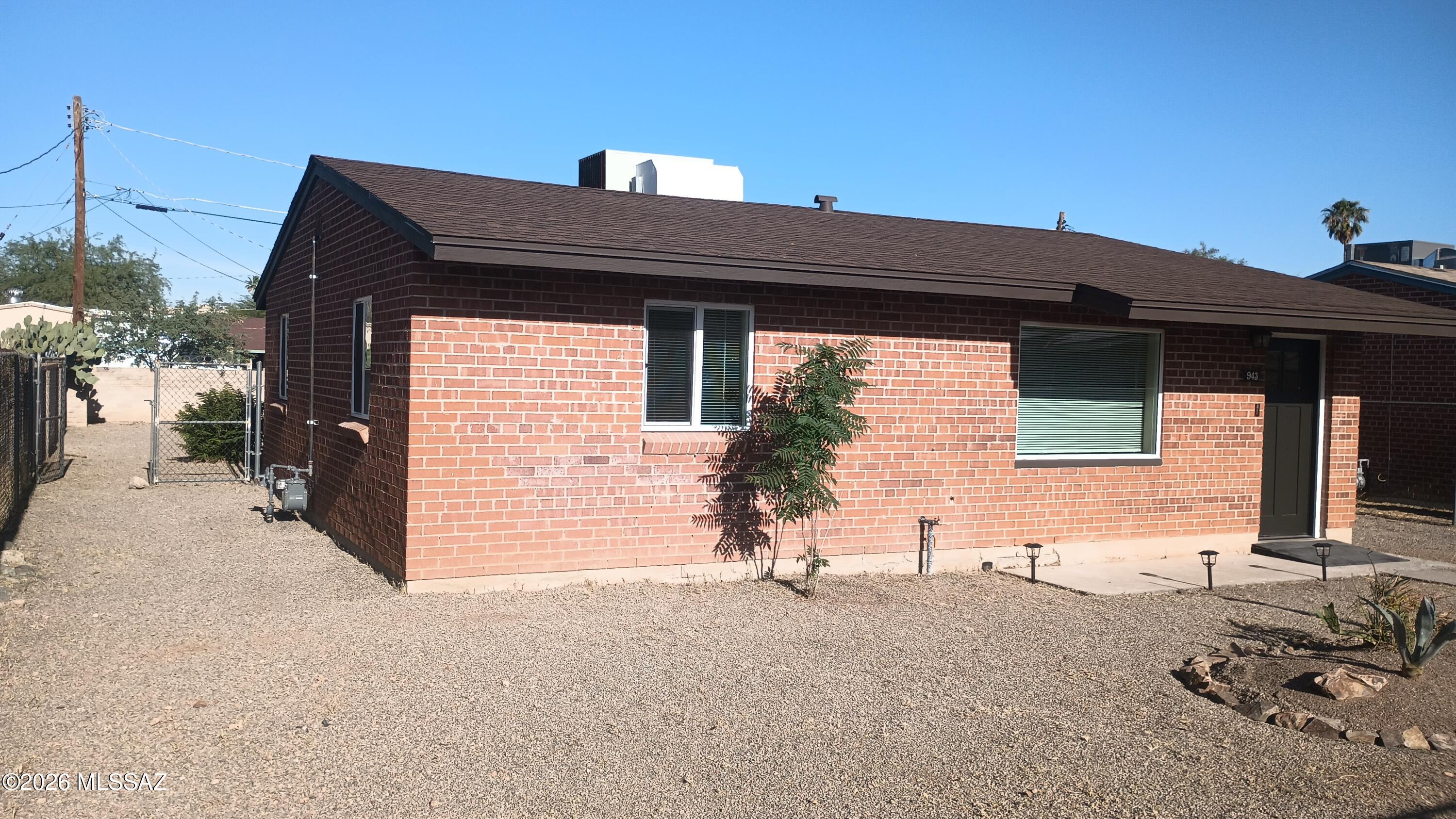 943 N Chrysler Drive