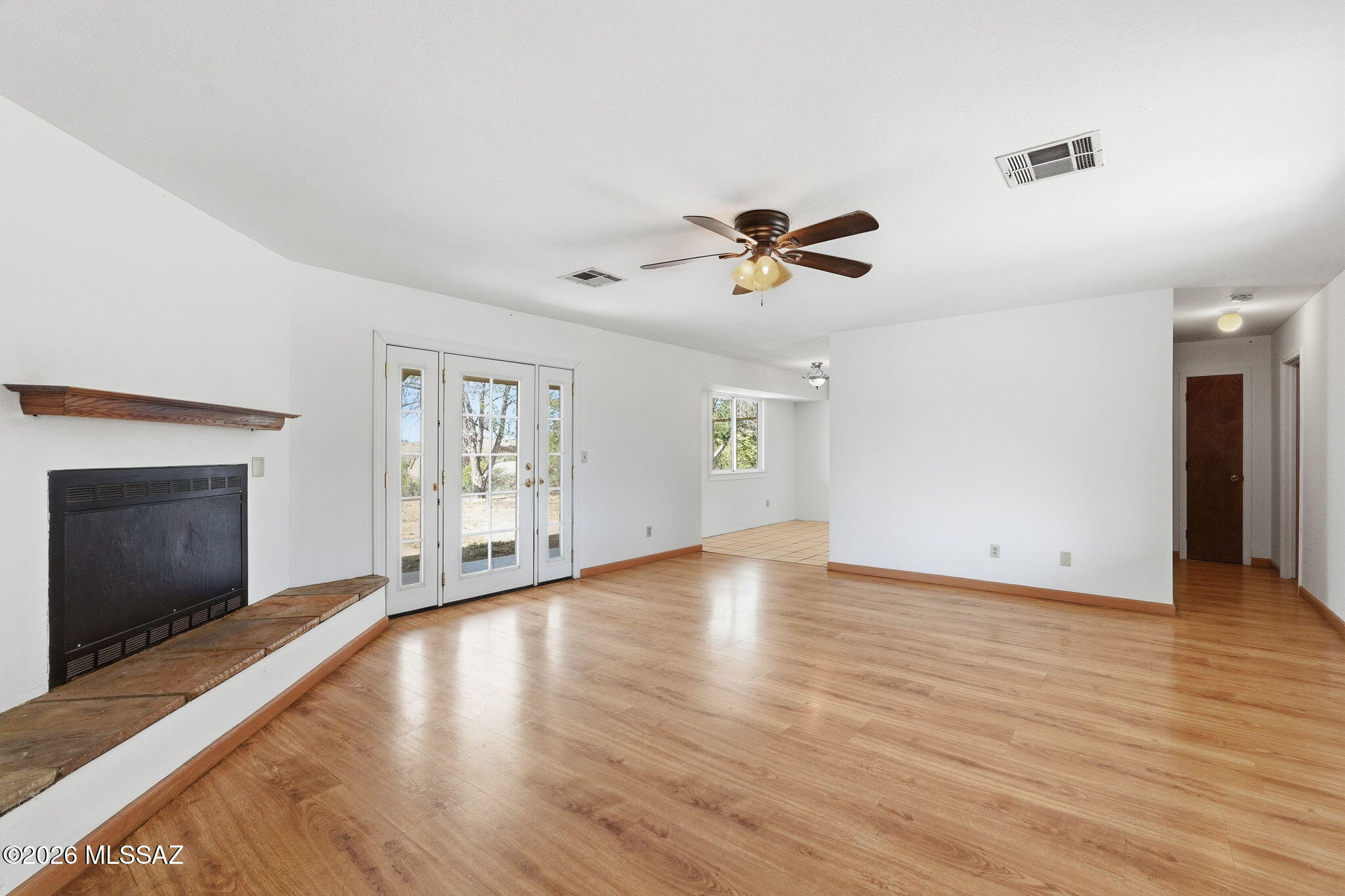 2250 W Beverly Circle