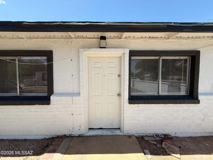 Photo 1 of 21 — 460 E Delano Street 1, Tucson, AZ 85705