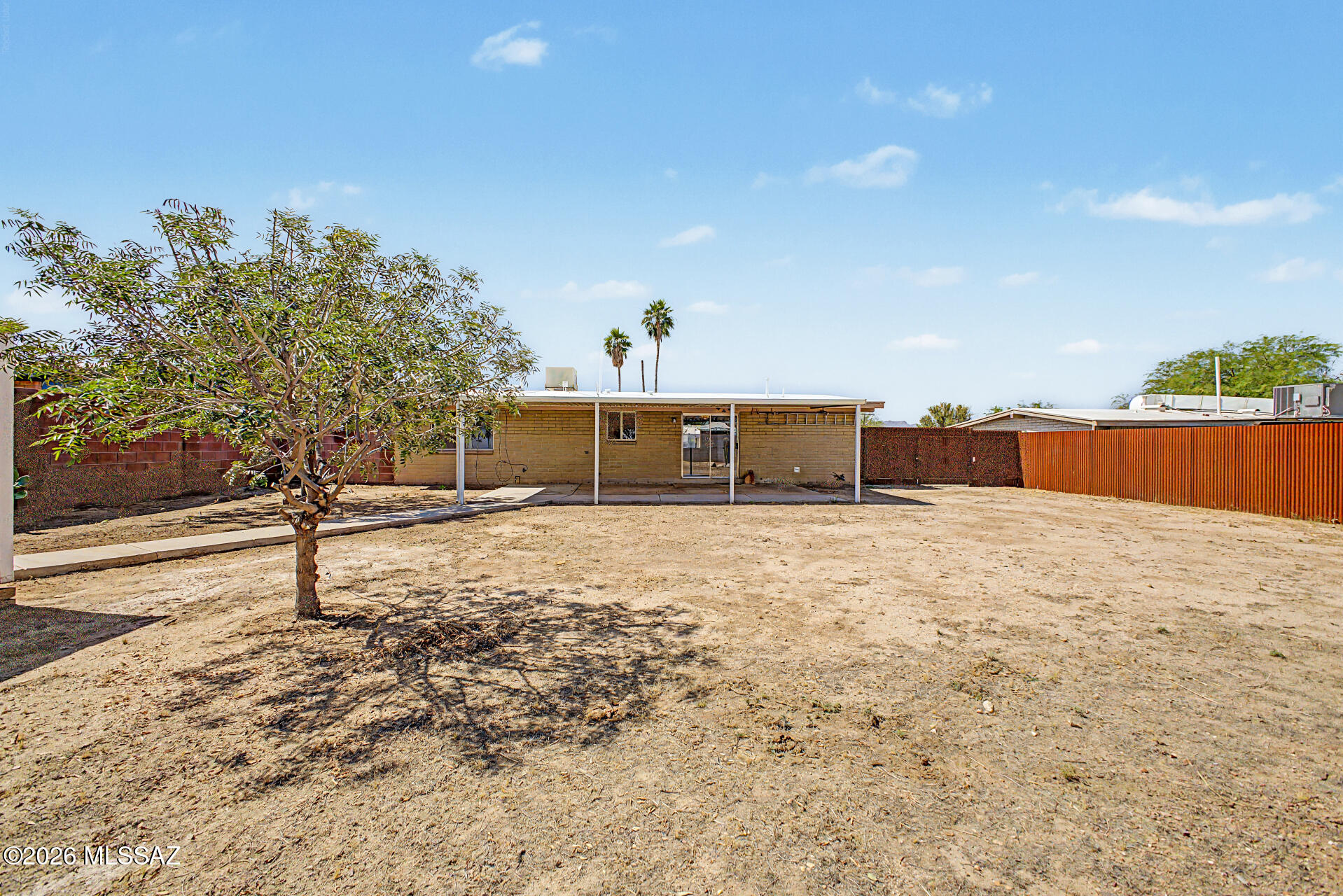 2328 W Ian Place
