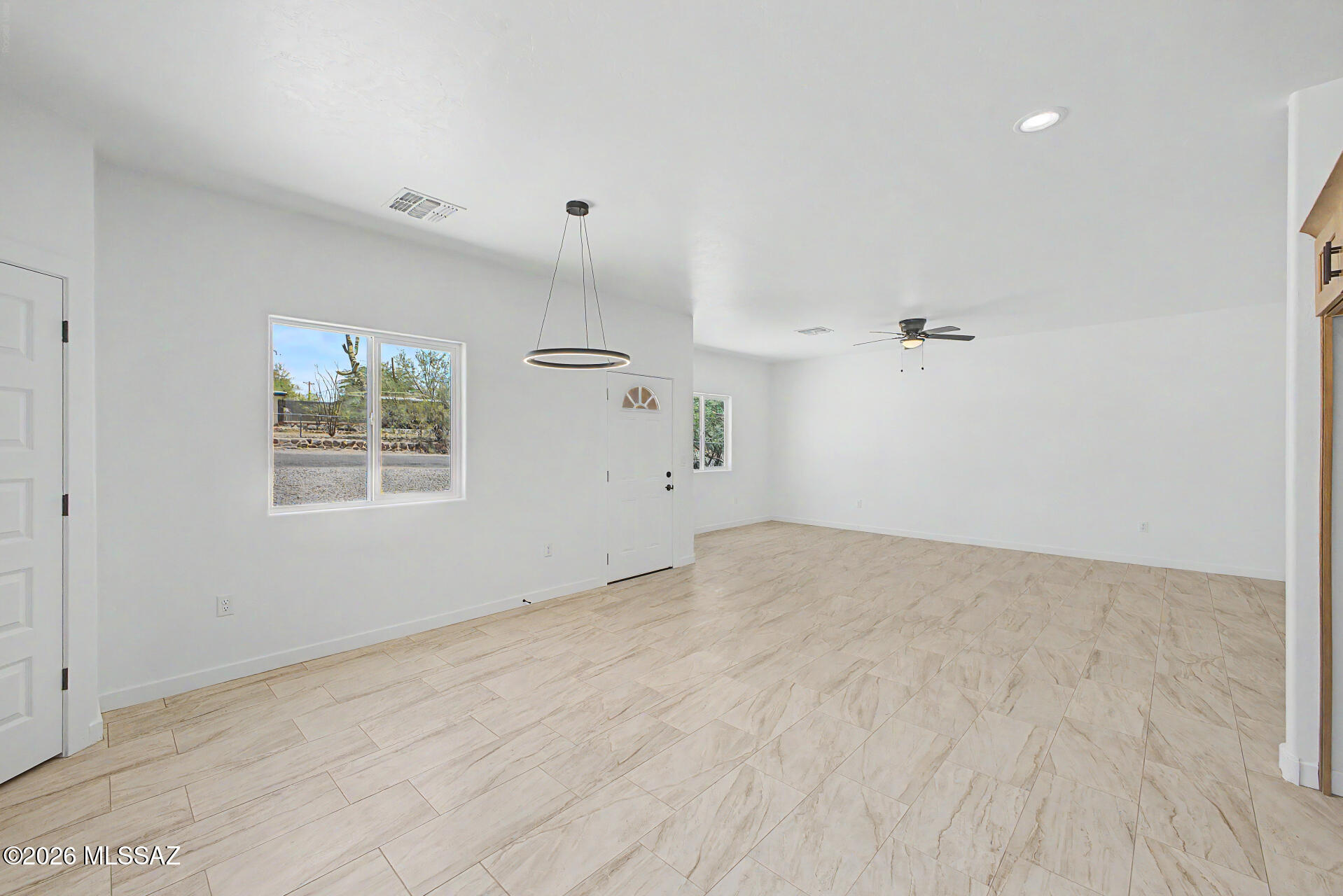 1318 E Suncrest Drive