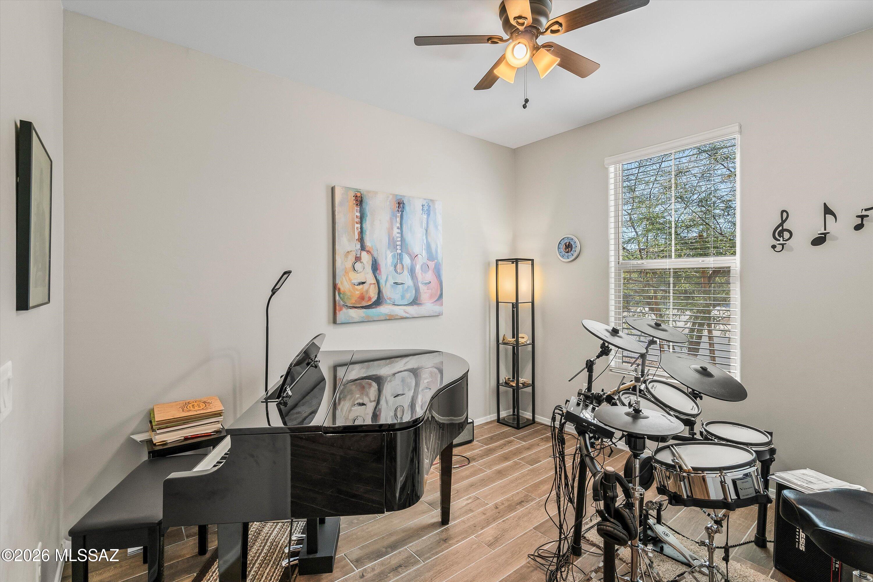 11825 E Becker Drive