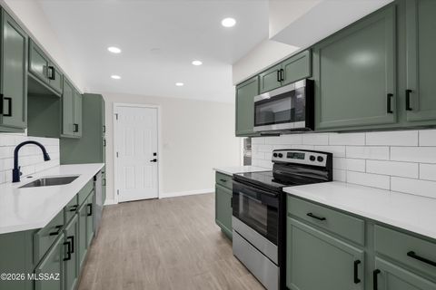 7081 E Calle Betelgeux Tucson AZ 85710