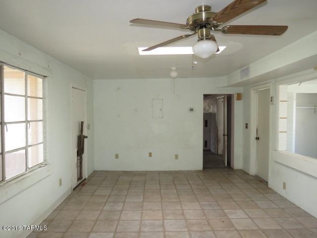 Shamrock Manor (1-121) - Residential