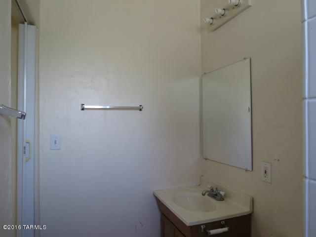 Shamrock Manor (1-121) - Residential