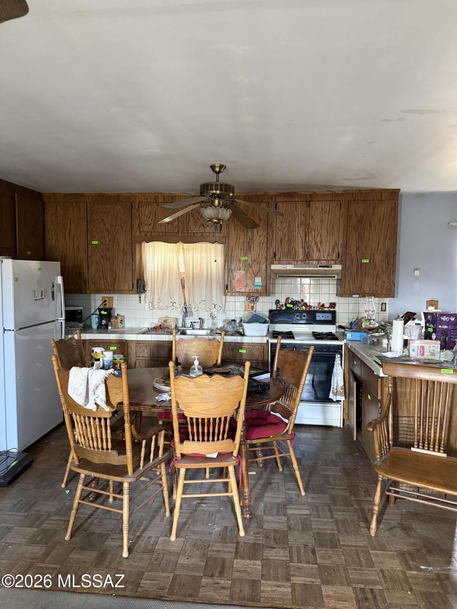 240 E Palmdale Street