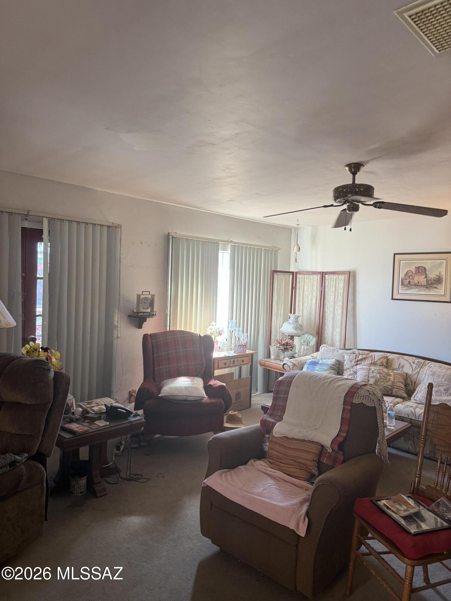 240 E Palmdale Street