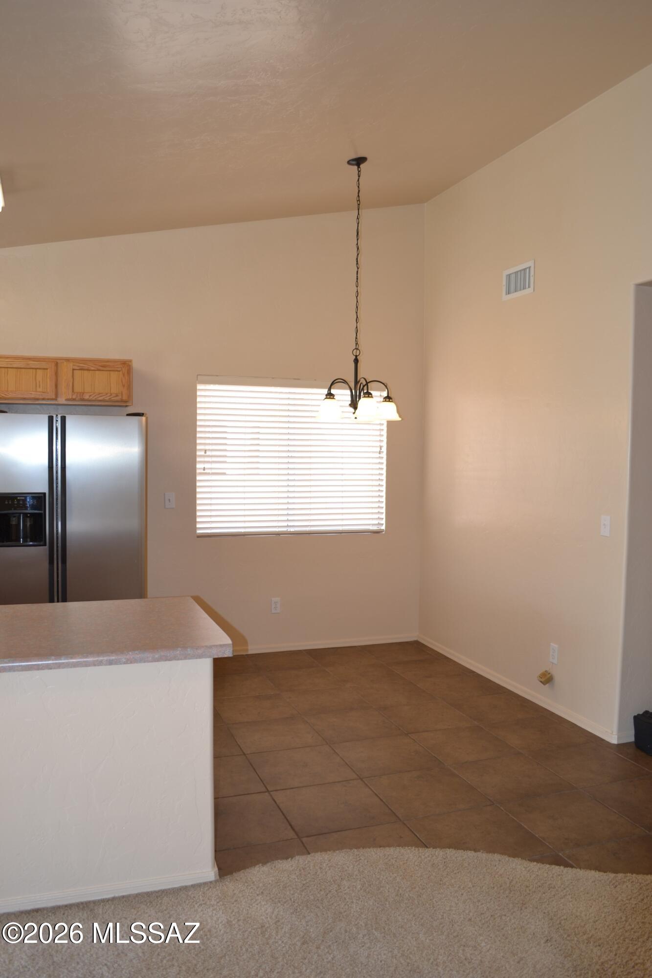 Hacienda Del Oro (1-879) - Residential Lease