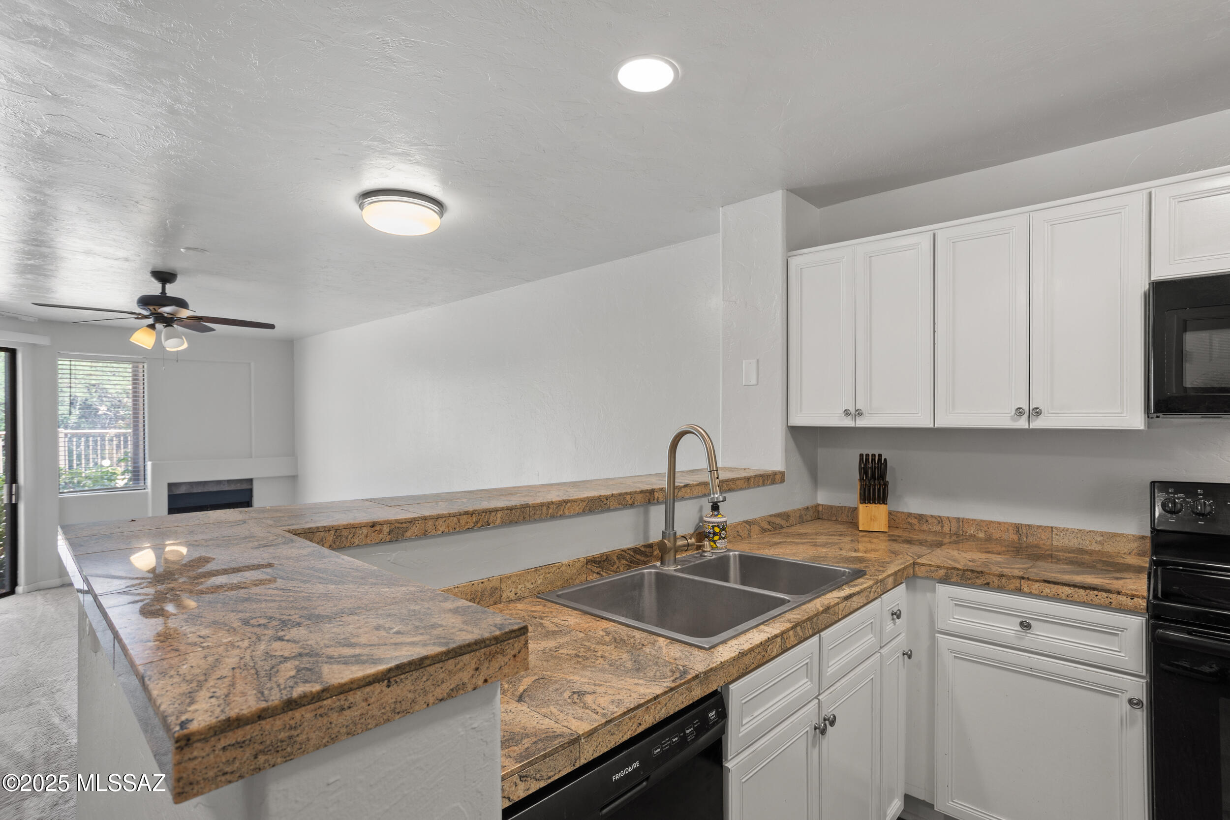 Dakotah Hills Condominium - Residential