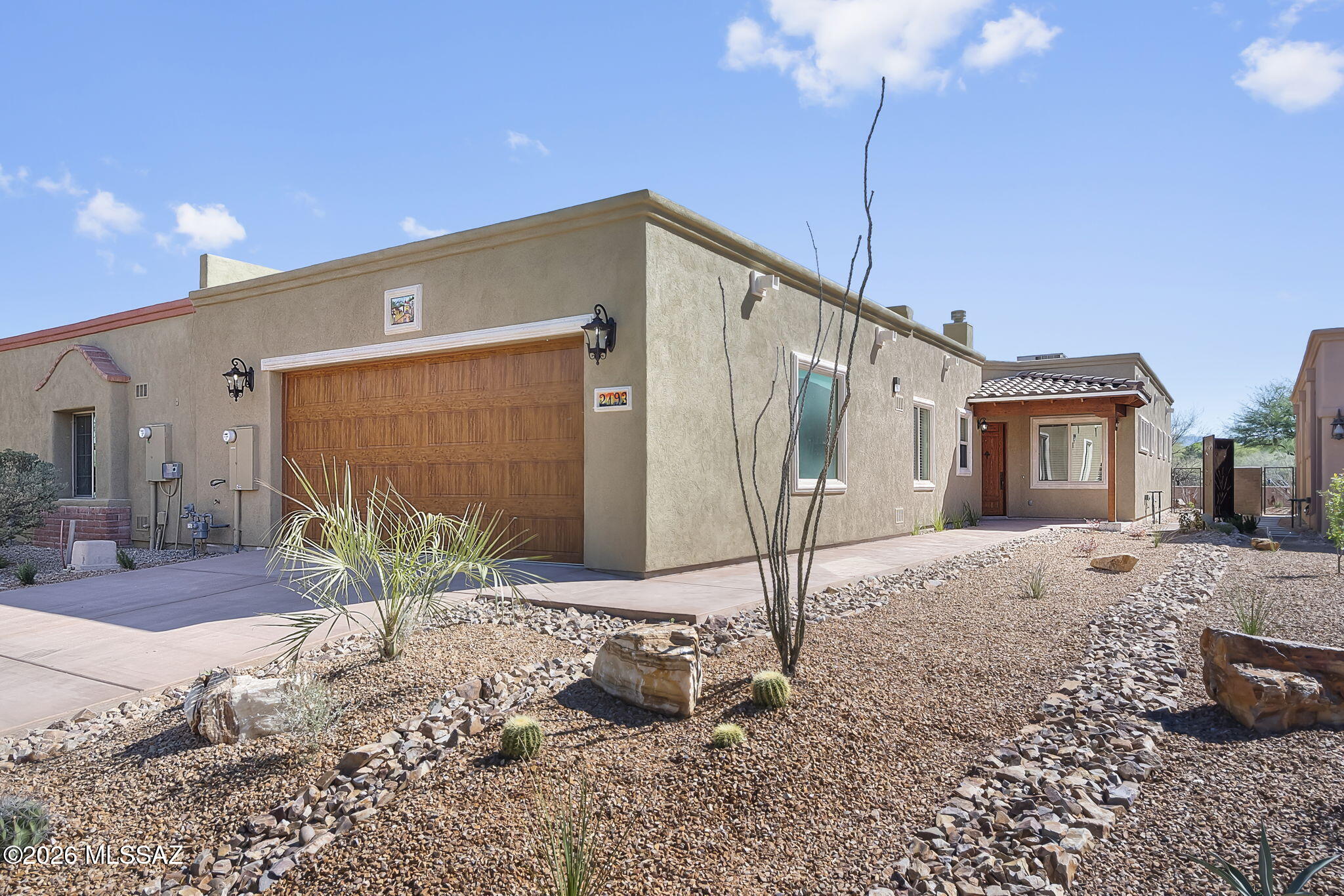 2193 Embarcadero Way