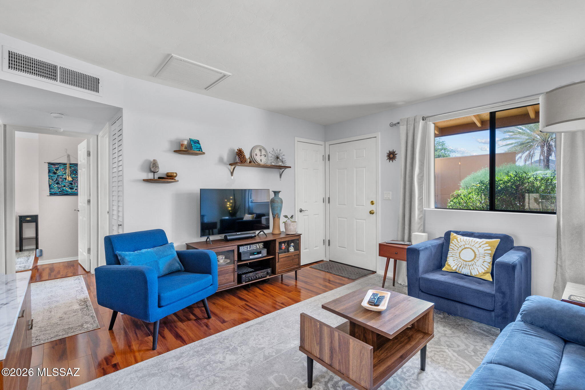 350 N Silverbell