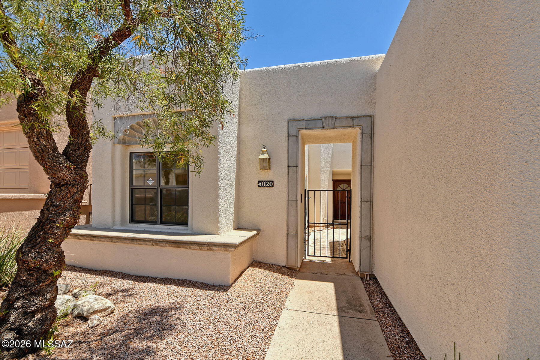 4020 E Quiet Moon Drive