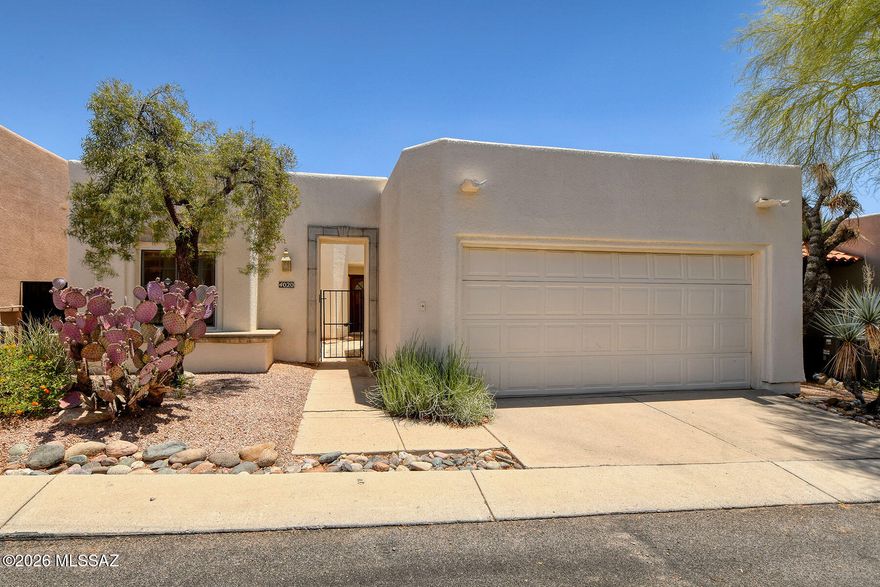 OPPORTUNITY KNOCKS! Attractively priced & ready for your personal touches. Located in the prestigious La Paloma community, this move-in ready home offers the ideal lock-&-leave lifestyle for winter visitors or a surprisingly spacious option for downsizing. The home features generously sized bedrooms, bathrooms and an open-concept living area. A well designed kitchen filled with natural light includes a private breakfast nook, the perfect setting to begin your day. Situated within the exclusive Ridge 4 enclave and surrounded by the fairways of La Paloma Country Club, this home is the definition of Catalina Foothills living. High ceilings, elegant Mediterranean architectural details, and walls of windows all help to create an expansive feel. Five sliding glass doors expand your living... space and help you to enjoy the Tucson lifestyle we are famous for.  Freshly painted interior and priced to sell!