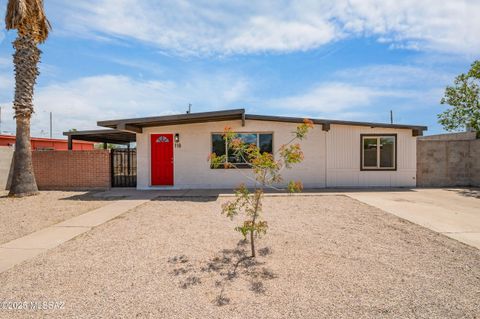 Photo of 118 E Susana Street, Tucson, AZ 85756 (MLS # 22602937)