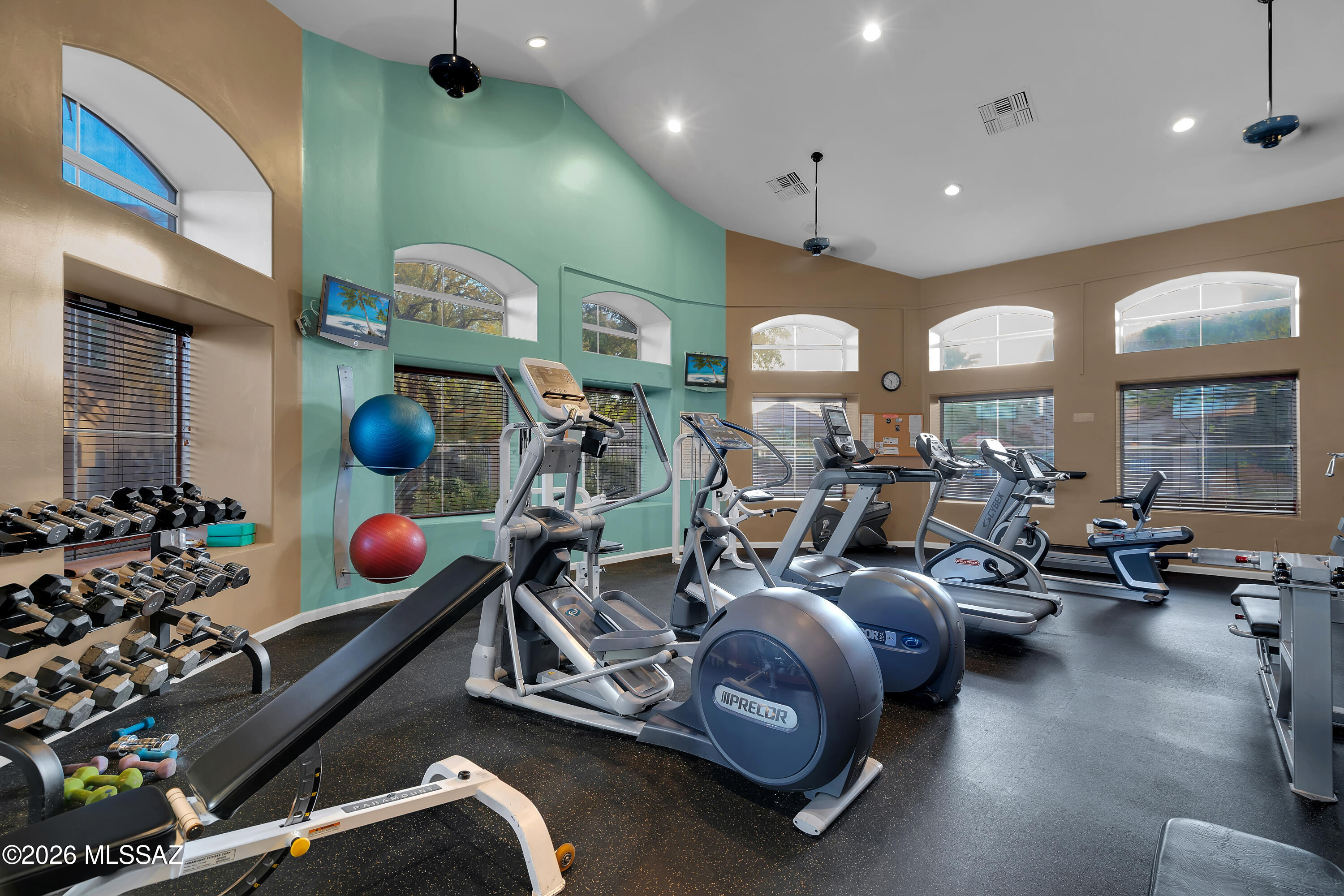 Pinnacle Canyon Condominium - Residential
