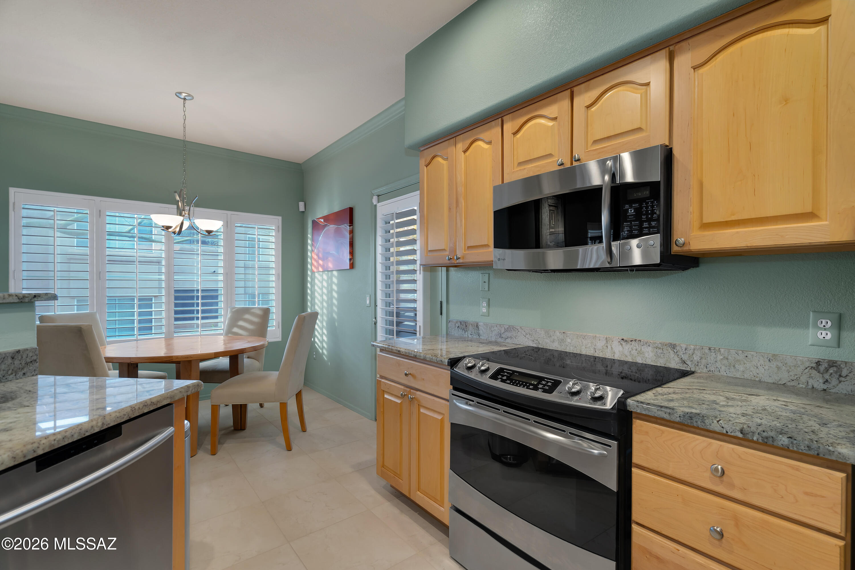 Pinnacle Canyon Condominium - Residential