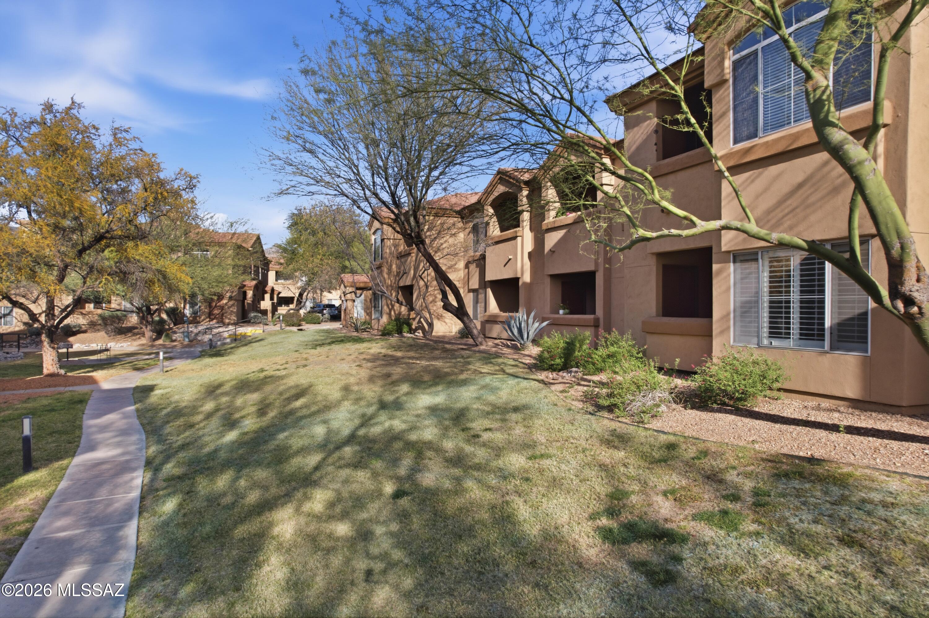 Pinnacle Canyon Condominium - Residential