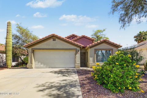 Photo of 8596 N Sayante Way, Tucson, AZ 85743 (MLS # 22624797)