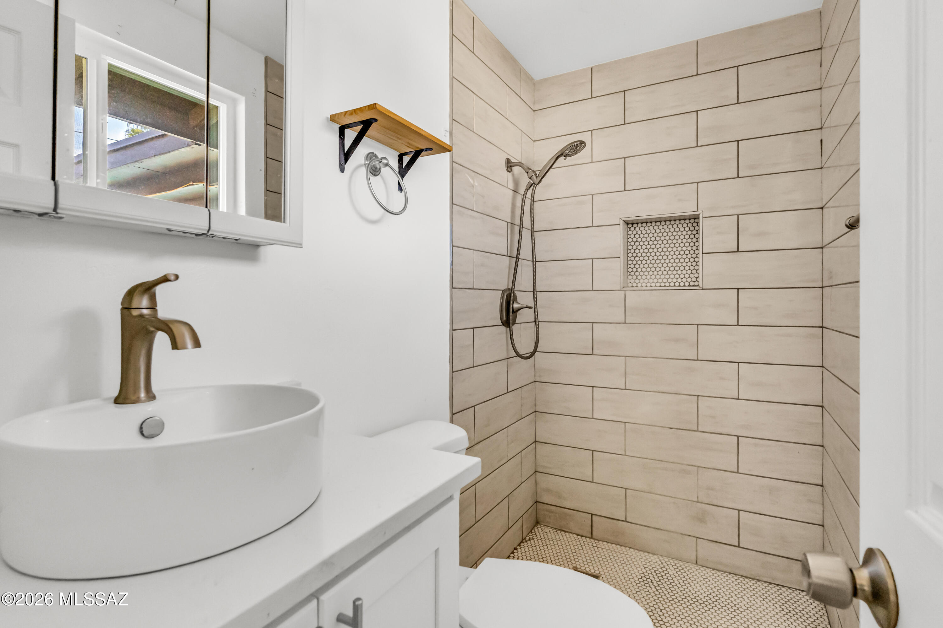 Longview Estates (57-107) - Residential