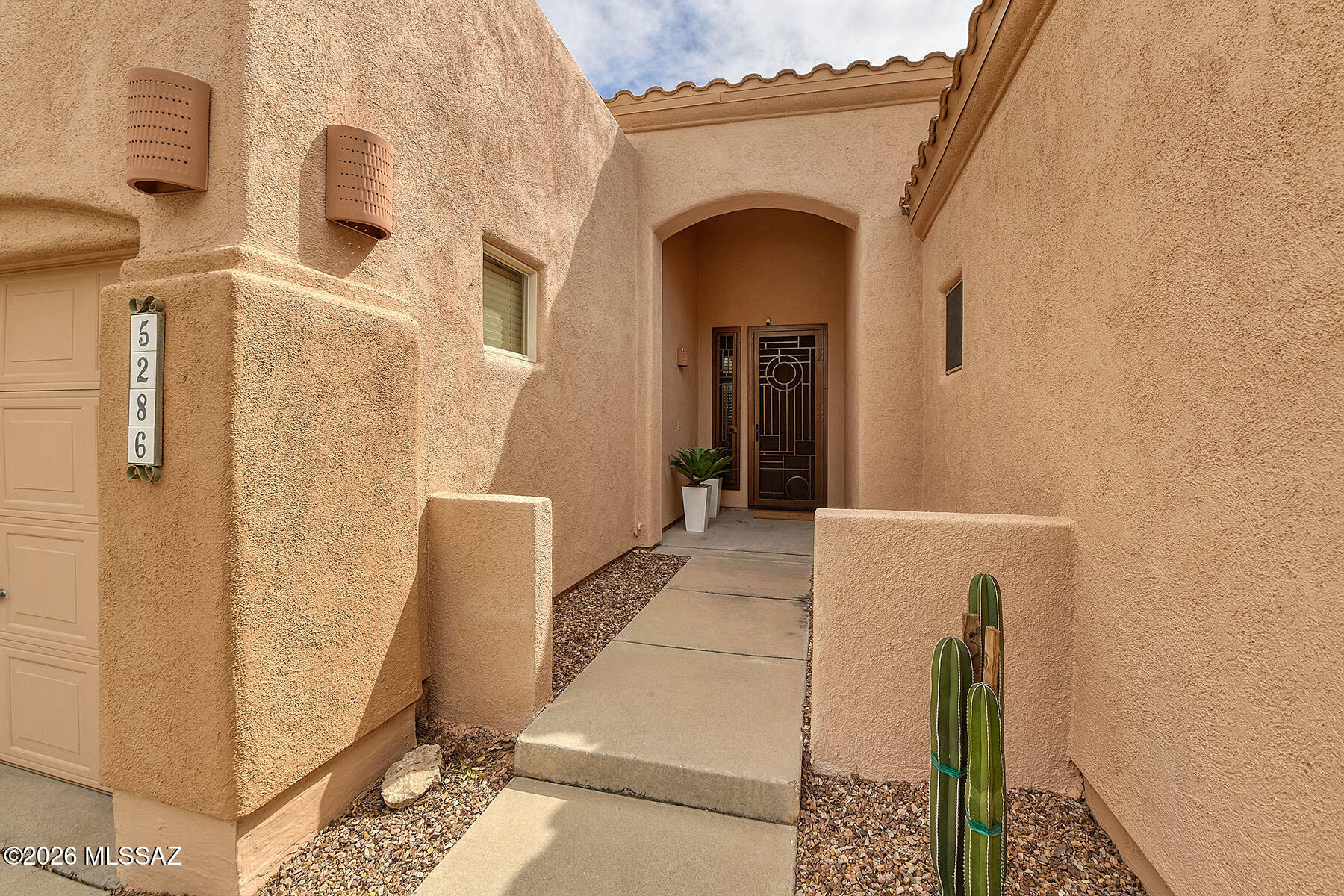 5286 N Spring View Drive