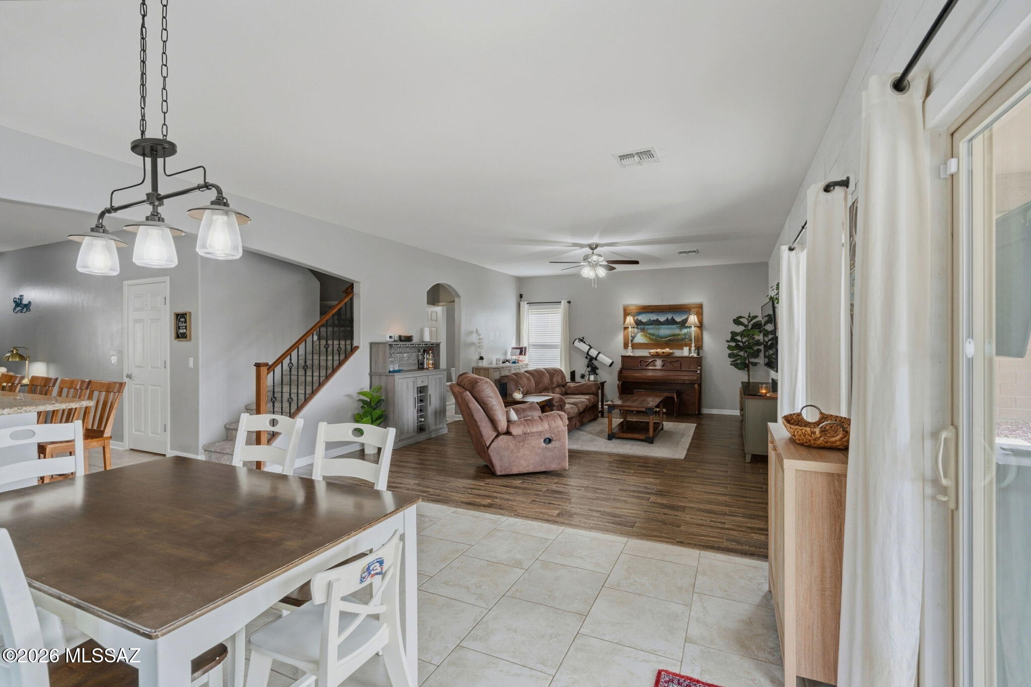 Vista Del Lago Norte SQ20140780198 - Residential
