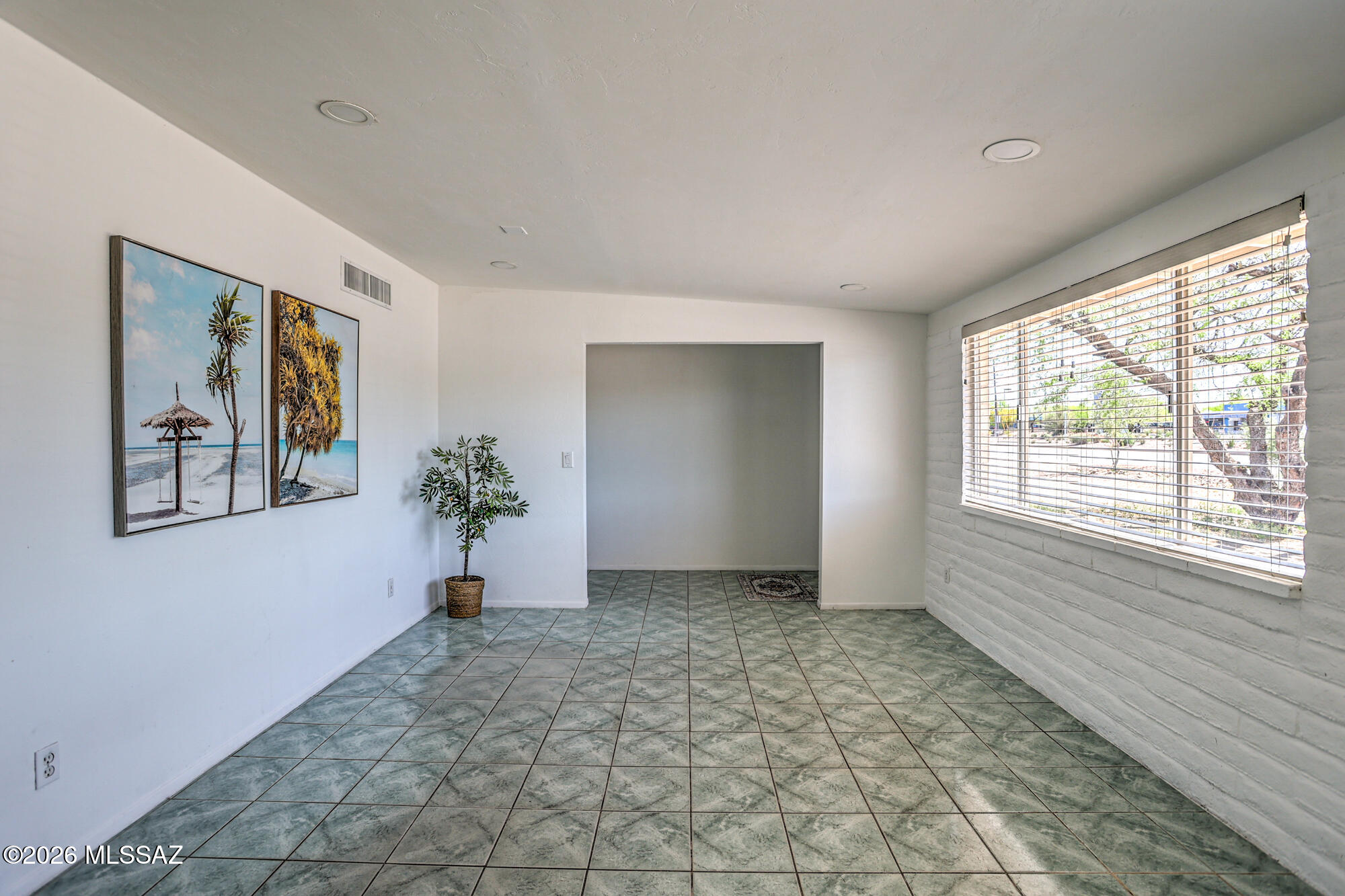 Casas Del Oeste(1-79) - Residential