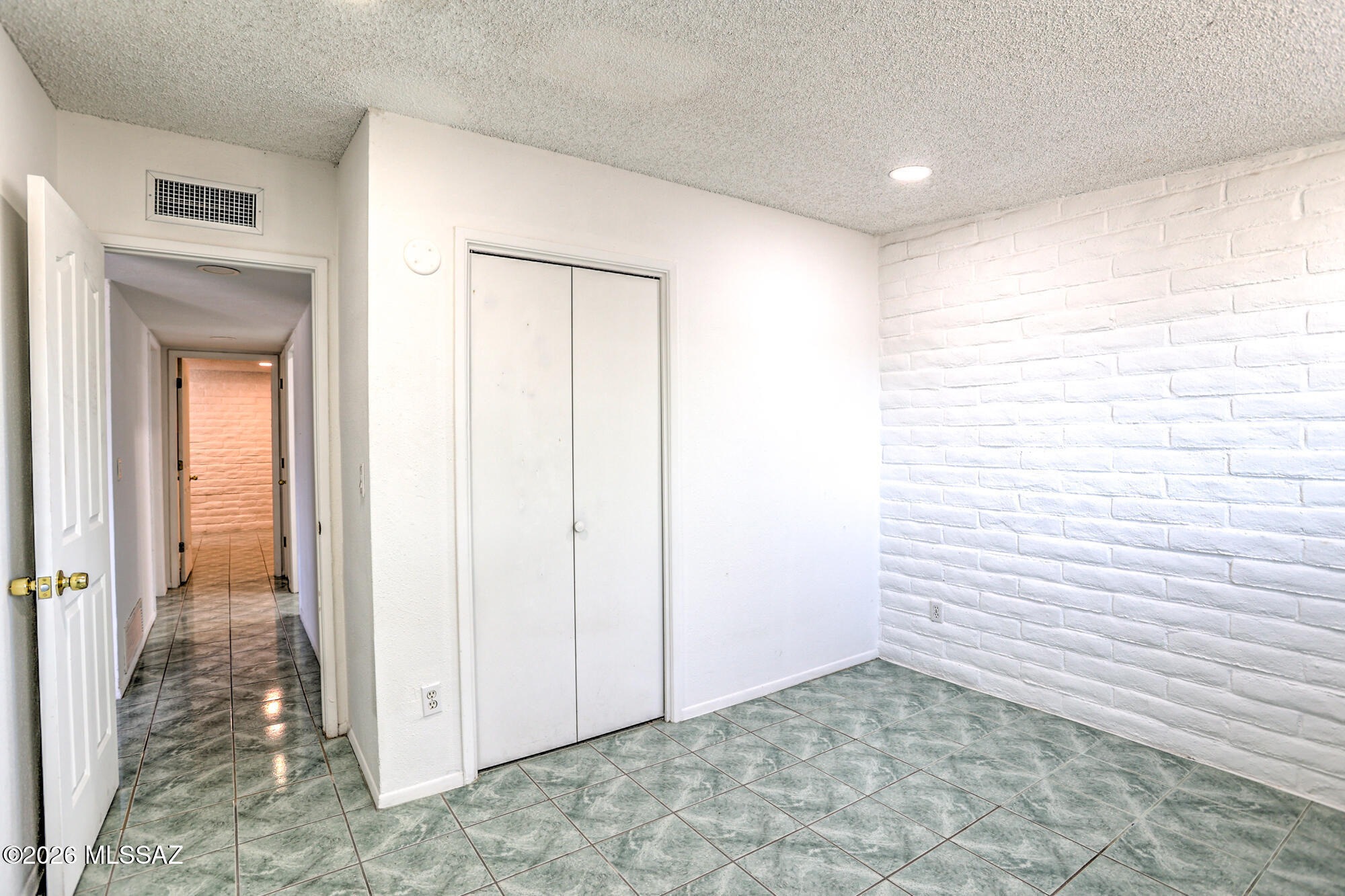 Casas Del Oeste(1-79) - Residential