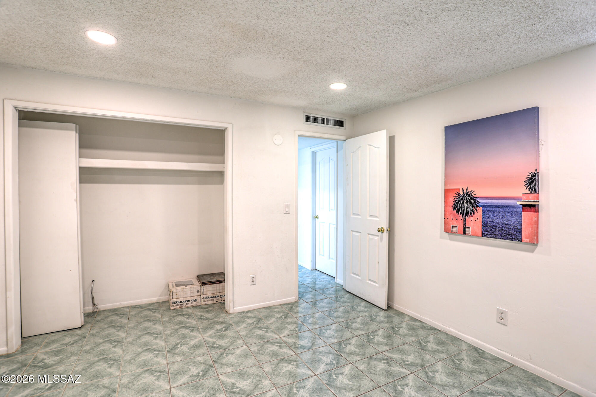 Casas Del Oeste(1-79) - Residential