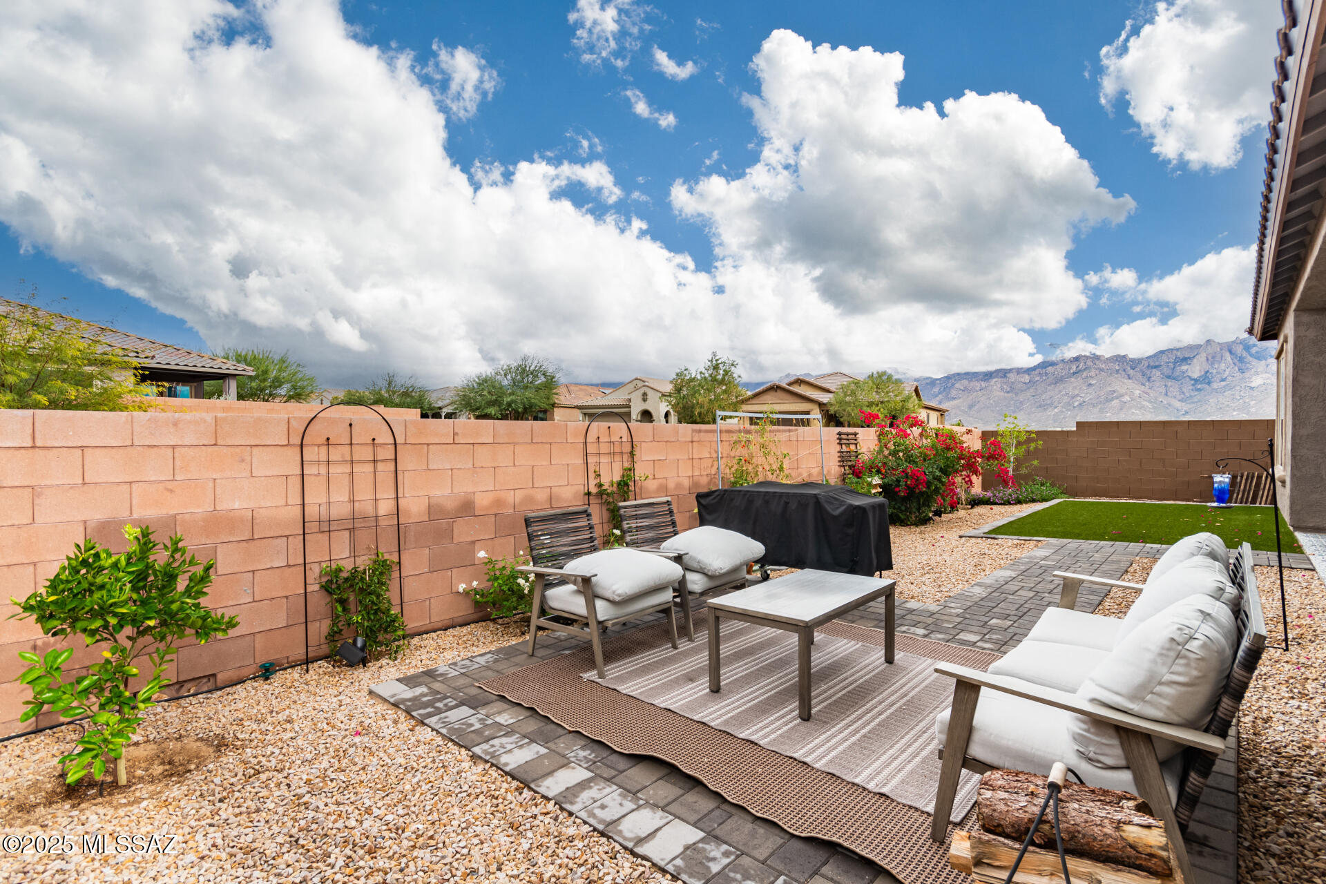 685 E Romsdalen Road