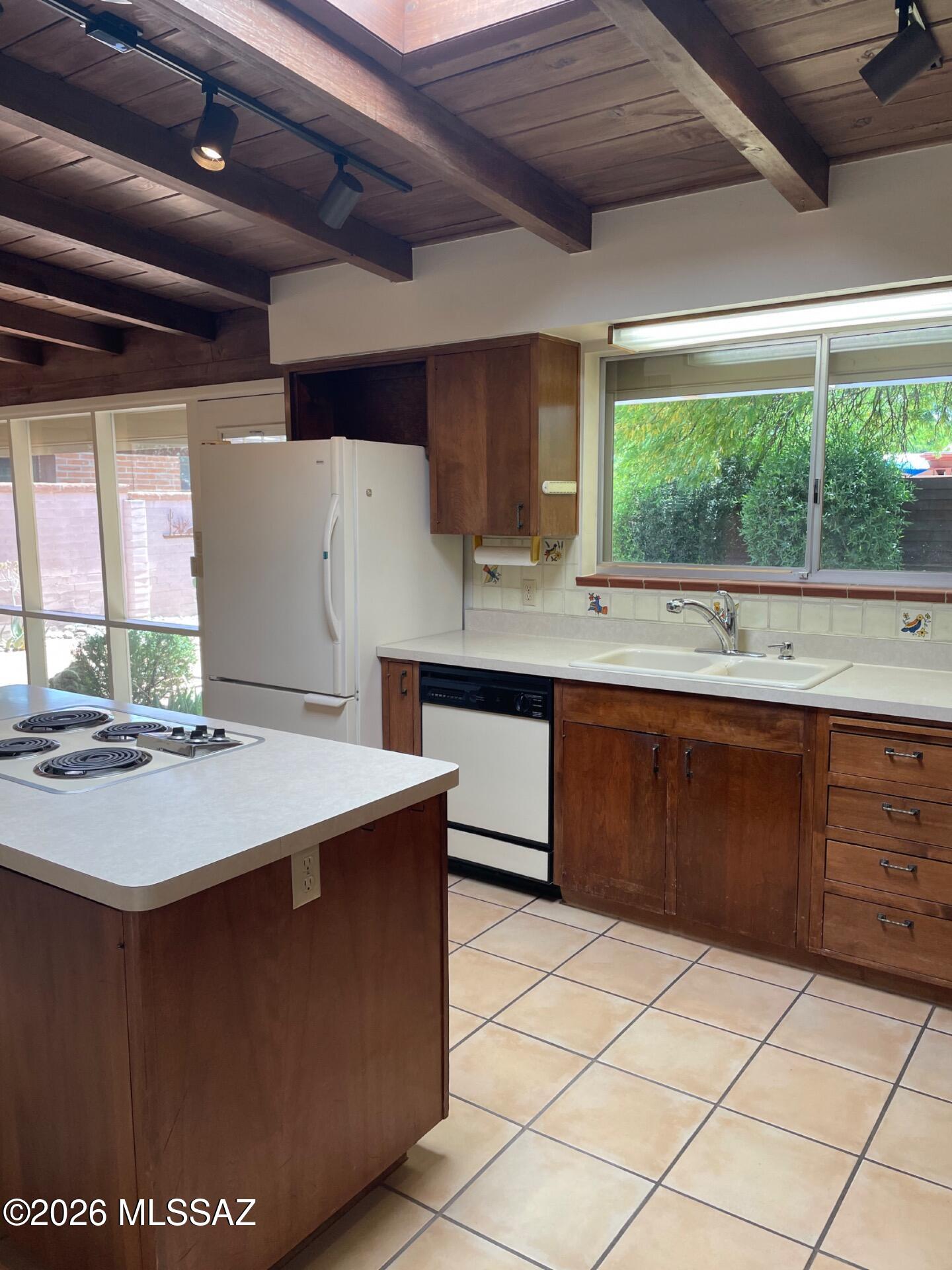 Highland Vista - Residential Lease