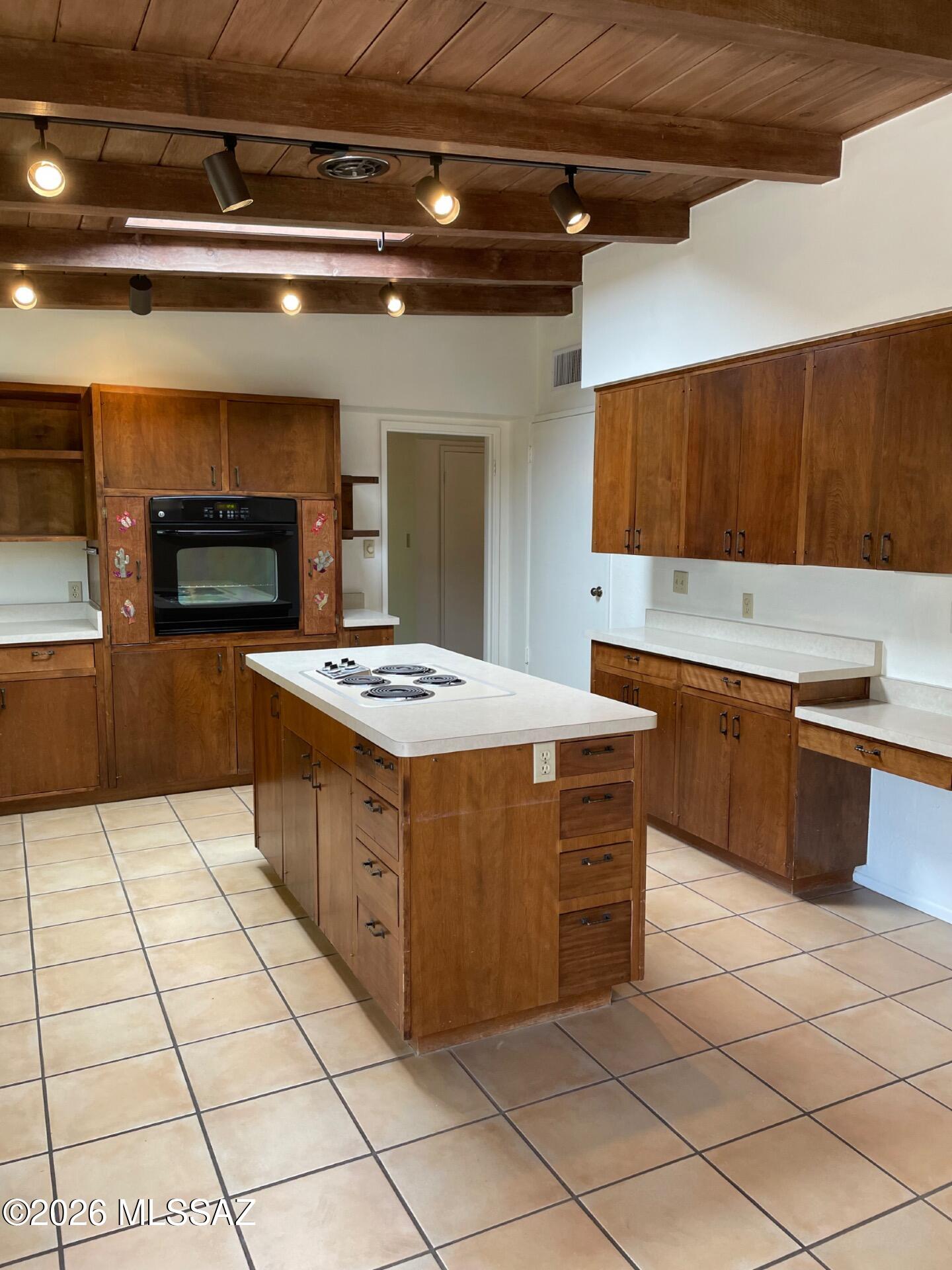 Highland Vista - Residential Lease