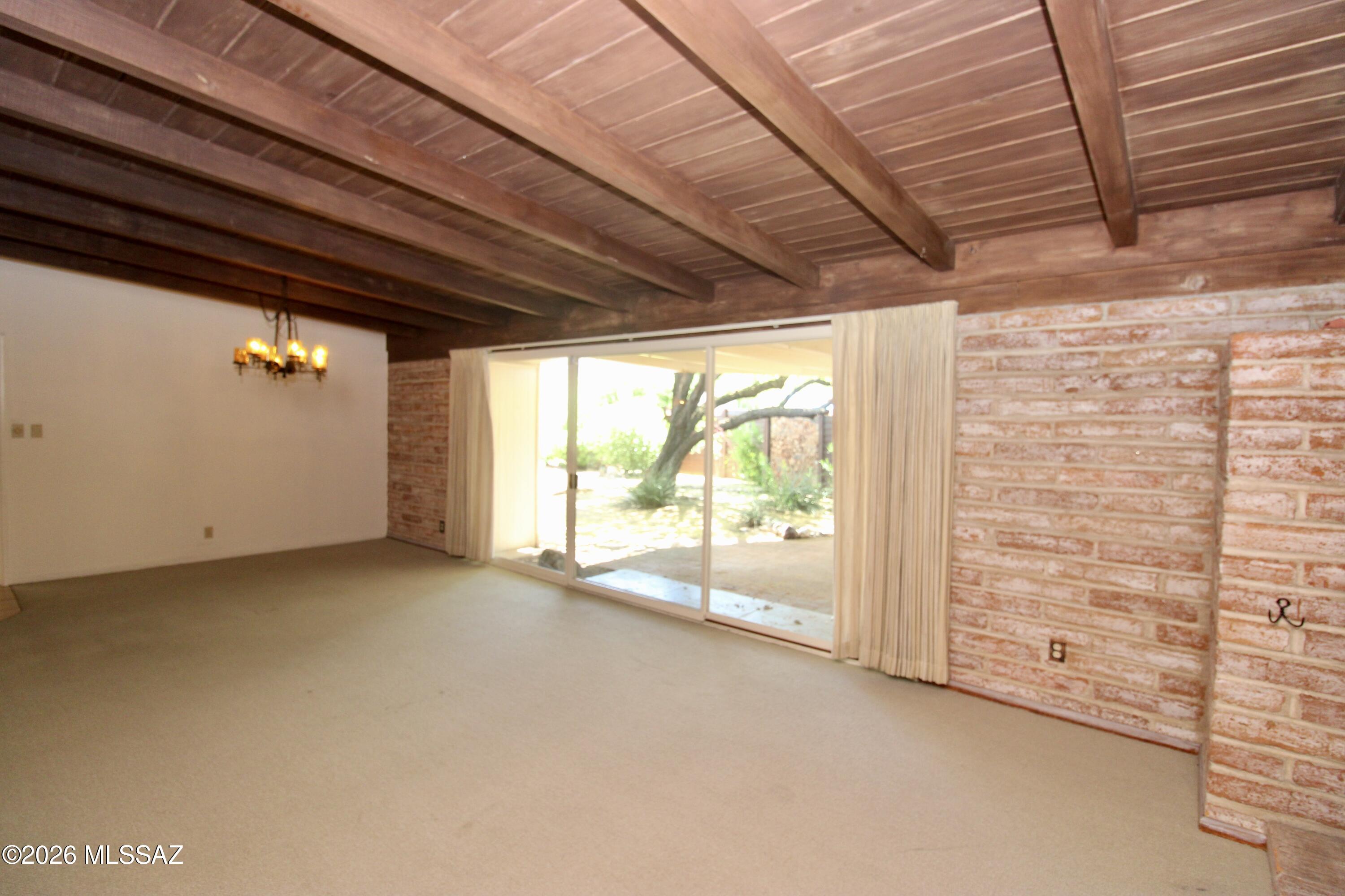 Highland Vista - Residential Lease