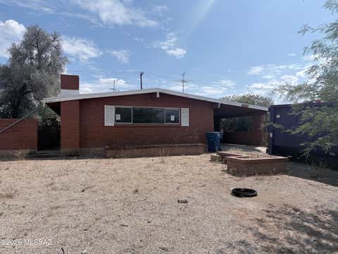 Photo of 5332 E Hawthorne Street, Tucson, AZ 85711 (MLS # 22620108)