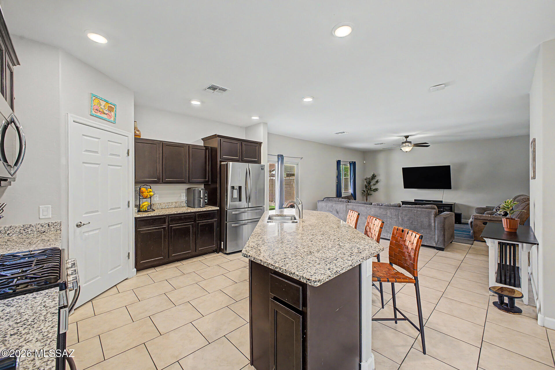 Vista Del Lago Norte SQ20140780198 - Residential