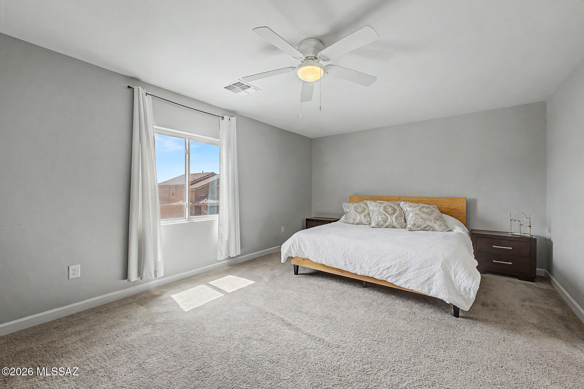 Vista Del Lago Norte SQ20140780198 - Residential