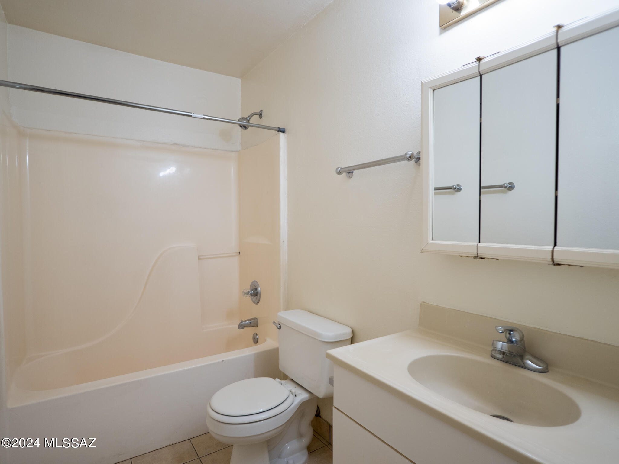 Unsubdivided - Residential Lease
