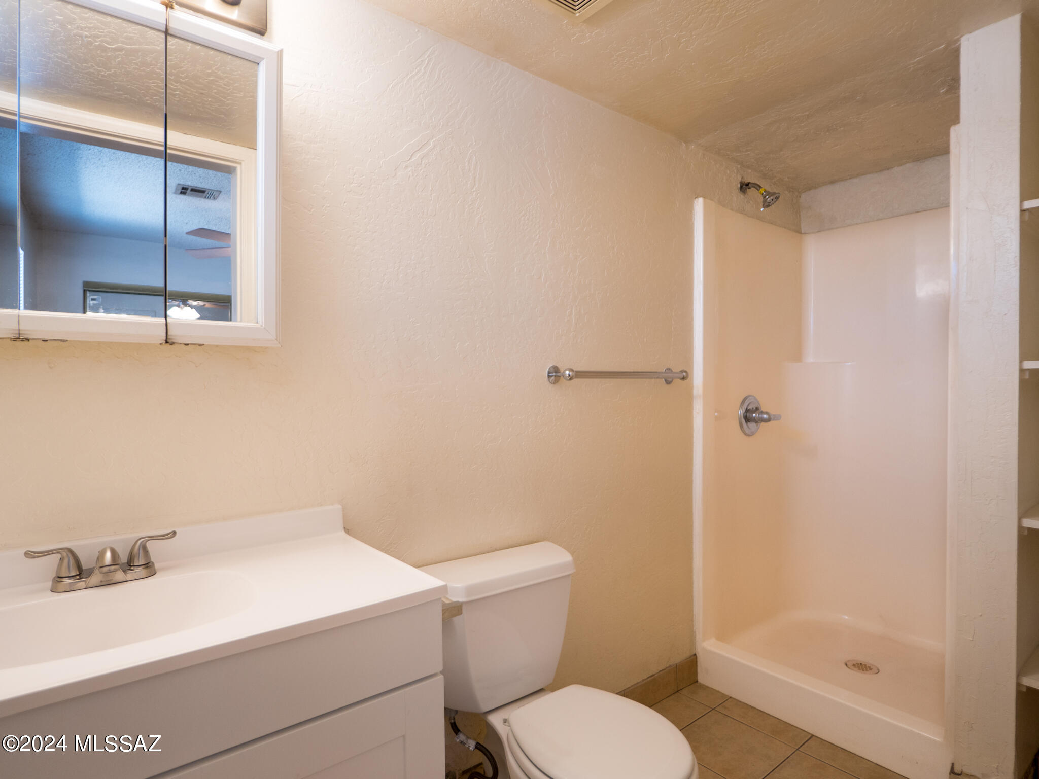 Unsubdivided - Residential Lease