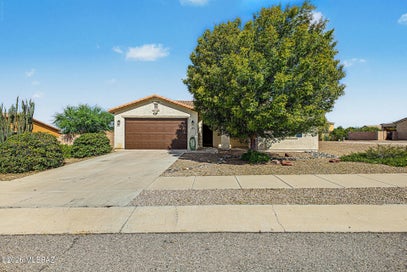 560 W Charles L Mckay Street Vail AZ 85641