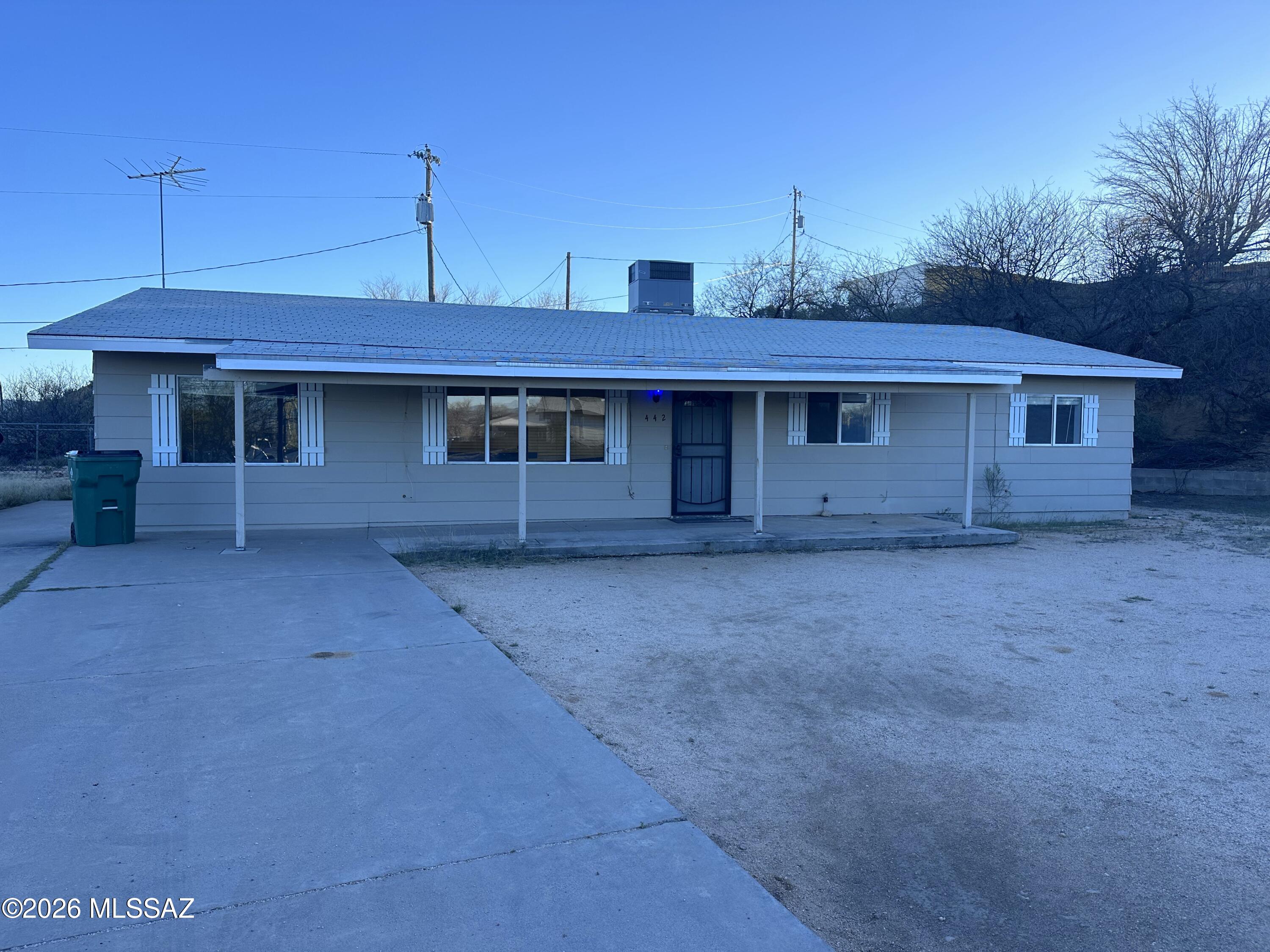 442 E Silverwood Lane